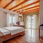 Appartamento San Elias House Spartylas
