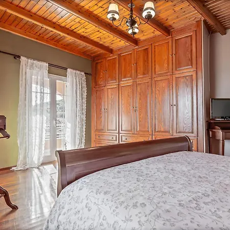 San Elias House