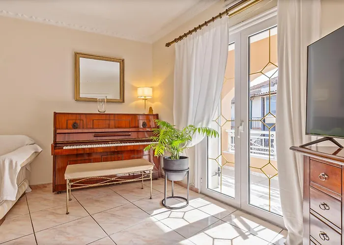 Apartment San Elias House *