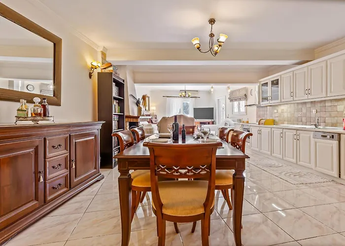 Daire San Elias House *