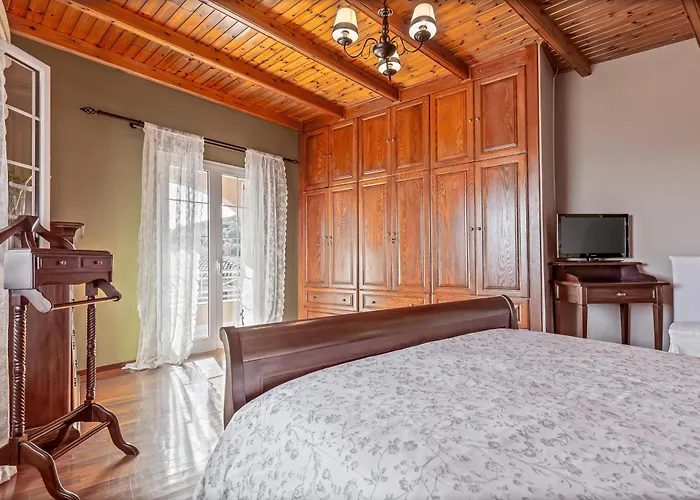 San Elias House